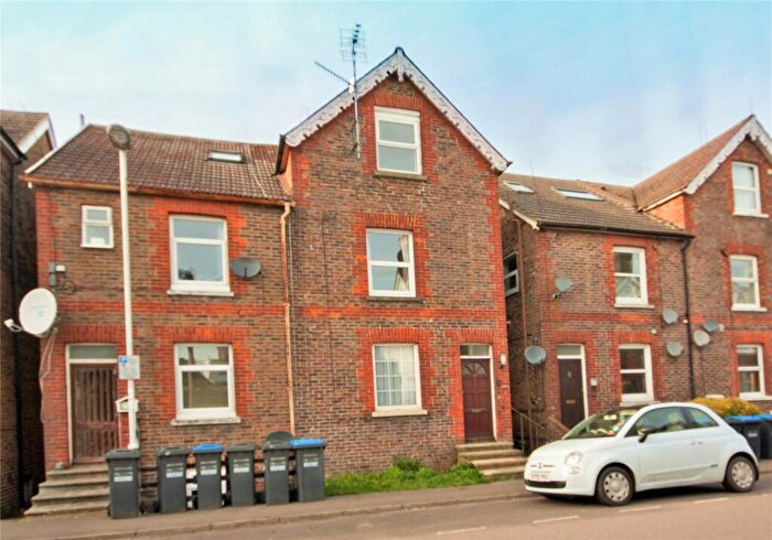 2 Bedroom Apartment To Rent In East Grinstead, West Sussex, RH19