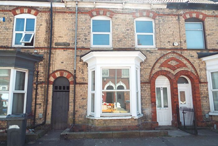 3 Bedroom Terraced House To Rent In Grafton Street, Hull, HU5