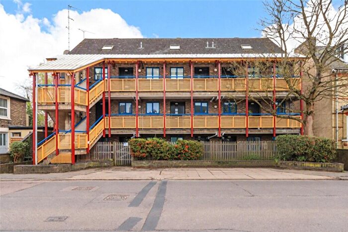 3 Bedroom Apartment To Rent In Victoria Road, Cambridge, CB4