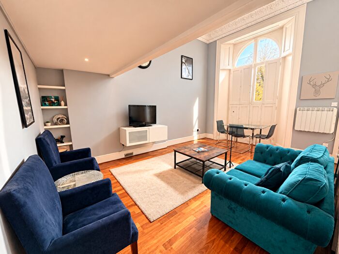 1 Bedroom Flat To Rent In Inverness Terrace, London, W2