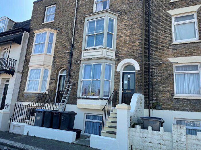 1 Bedroom Flat To Rent In London Road, Dover, CT17