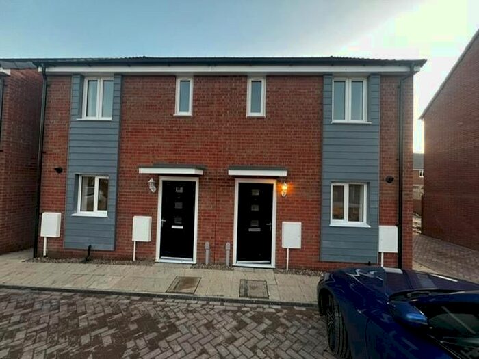 2 Bedroom Property To Rent In Mavish Way, Dereham, NR19