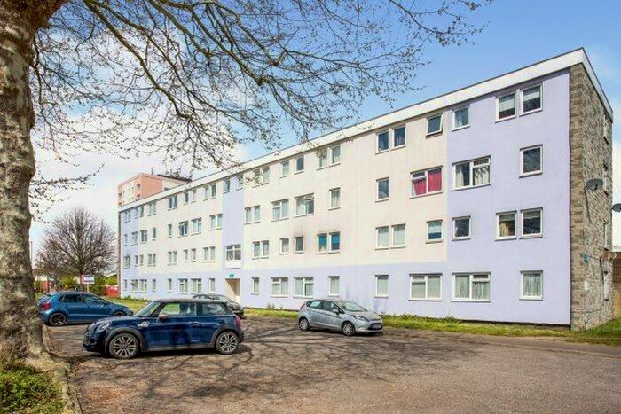 3 Bedroom Maisonette To Rent In Forton Road, Gosport, PO12