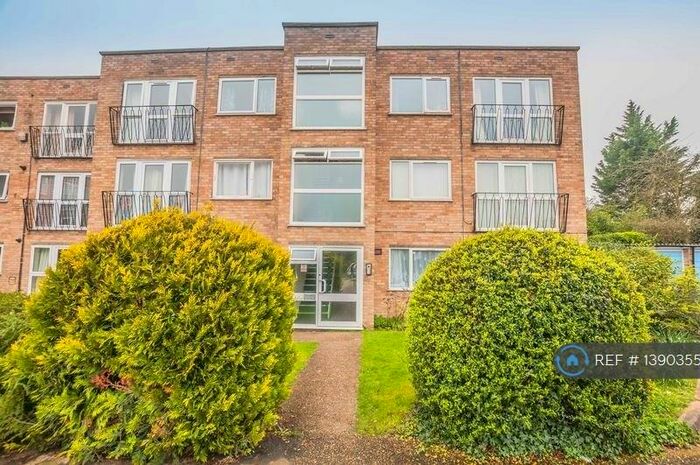 2 Bedroom Flat To Rent In Riseley Road, Maidenhead, SL6