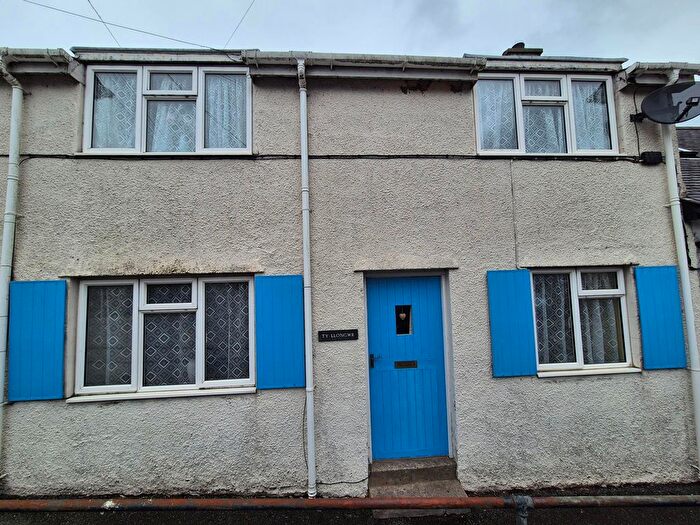 2 Bedroom Property To Rent In Lon Goch, Pwllheli, LL53