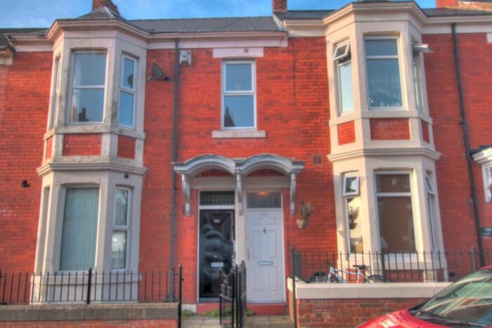2 Bedroom Flat To Rent In Fairholm Road, Newcastle Upon Tyne NE4