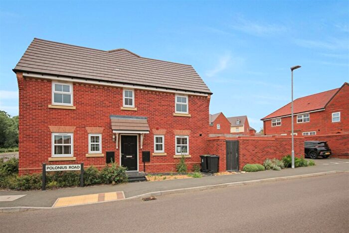 3 Bedroom End Of Terrace House For Sale In Polonius Road, Wellingborough, NN8