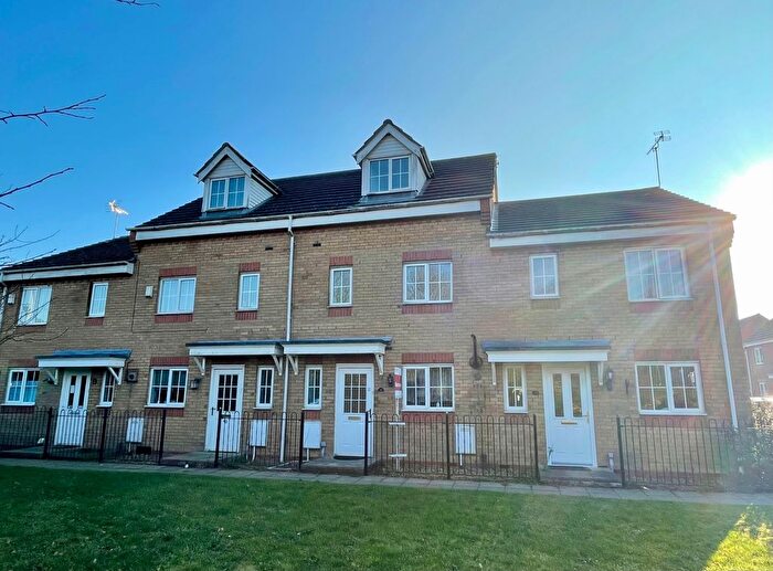 4 Bedroom Terraced House To Rent In Buckthorn Road, Peterborough, PE7