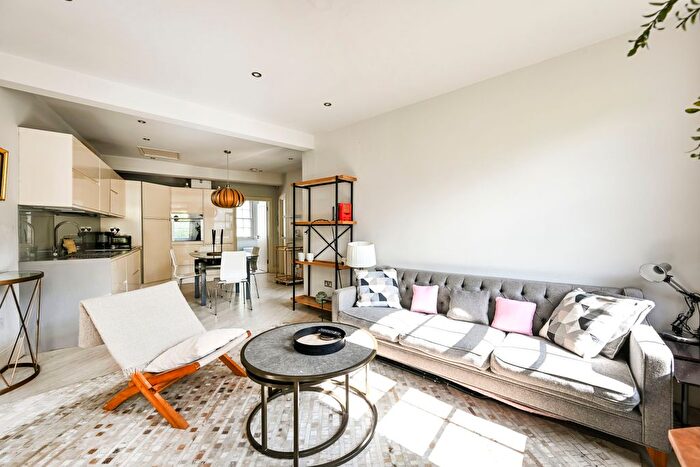 3 Bedroom Terraced House For Sale In Causton Street, London, SW1P