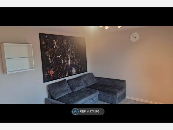 1 Bedroom Flat To Rent In Berberis Court, Ilford, IG1