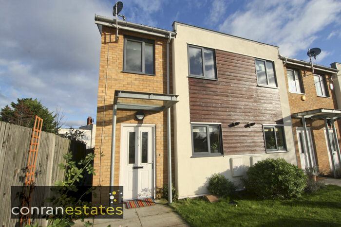 2 Bedroom Terraced House To Rent In Bramhope Lane, Charlton, SE7