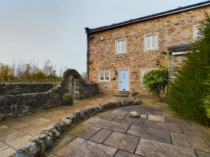 5 Bedroom Semi-Detached House To Rent In Burley Bank Road, Killinghall, HG3