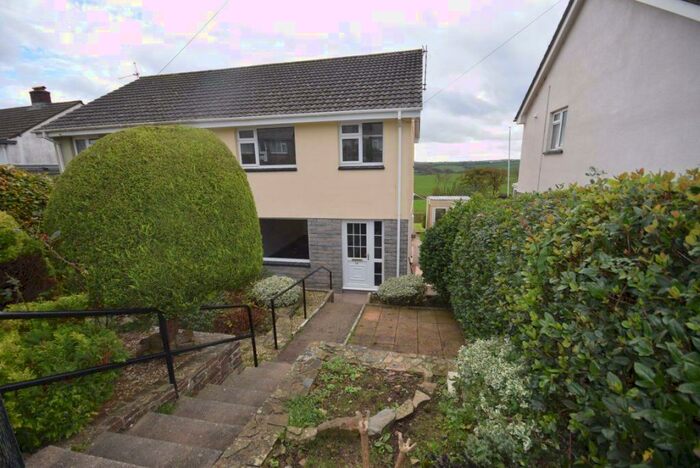 3 Bedroom Semi-Detached House To Rent In Hilton Road, Bideford, Devon, EX39