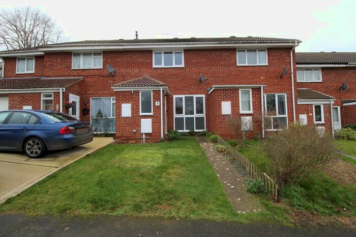 3 Bedroom Terraced House To Rent In Devon Way, Banbury, OX16