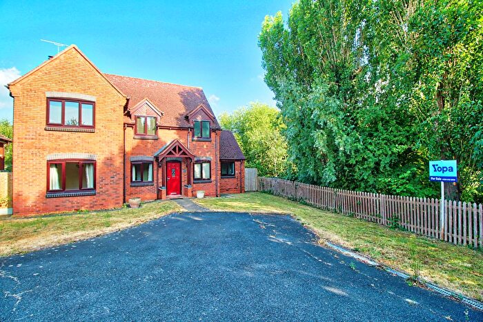 4 Bedroom Detached House For Sale In Brook Way, Wyre Piddle, WR10