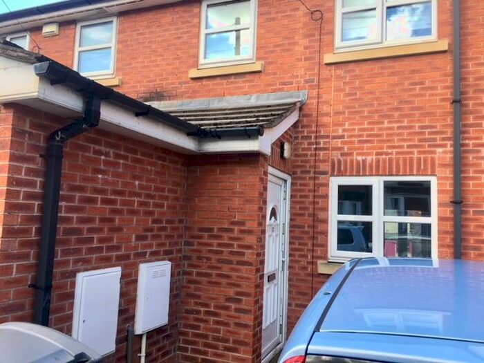3 Bedroom Town House To Rent In Egerton Road, New Ferry, Wirral, CH62