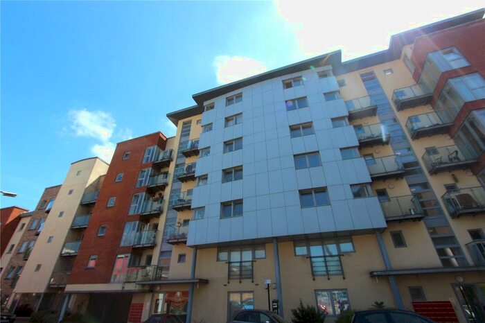 1 Bedroom Flat To Rent In Orchard Place, Southampton, Hampshire, SO14