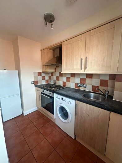 1 Bedroom Flat To Rent In Mill Gardens, - Mill Street, Luton, LU1