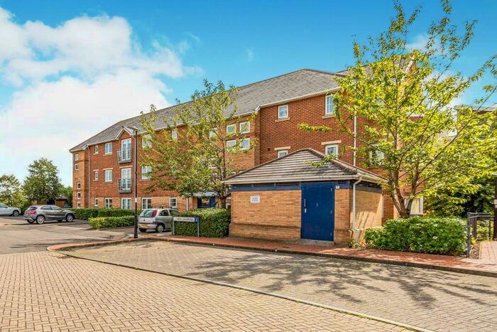 2 Bedroom Flat To Rent In Heol Cilffrydd, Barry, CF63