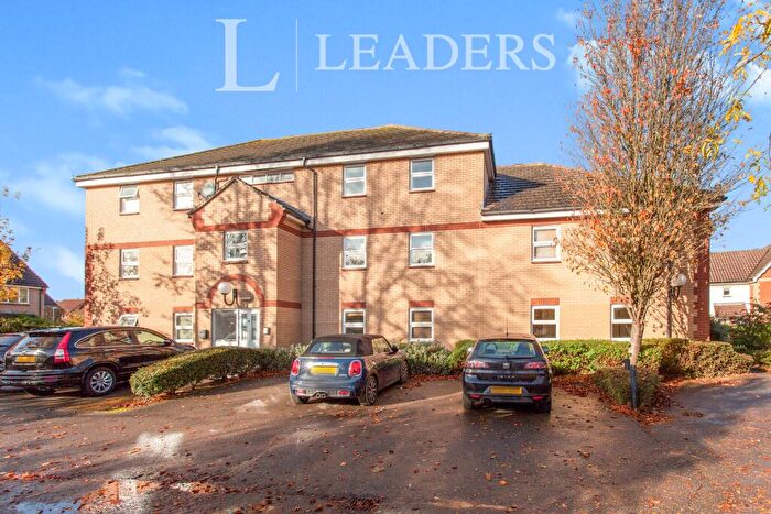 2 Bedroom Flat To Rent In College Fields, Woodhead Drive, CB4