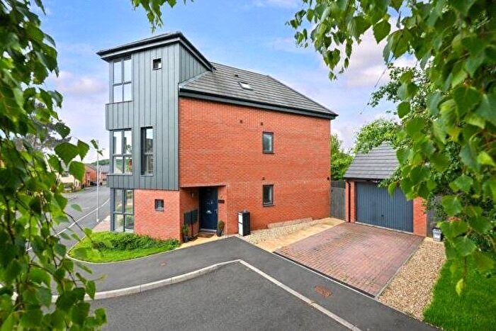 4 Bedroom Detached House For Sale In York Road, Priorslee, Telford, Shropshire, TF2