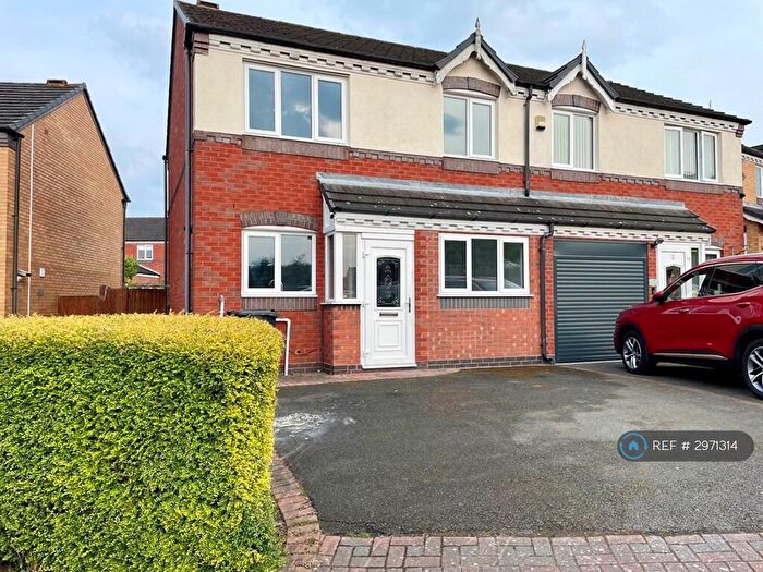 4 Bedroom Semi Detached House To Rent In St. Catherines Close, Dudley, DY2