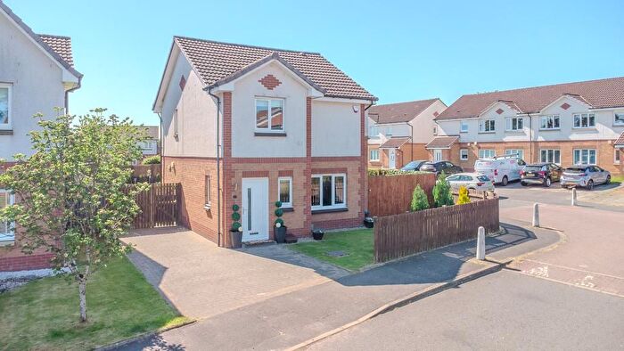 3 Bedroom Villa For Sale In Craigievar Avenue, Glasgow, G33