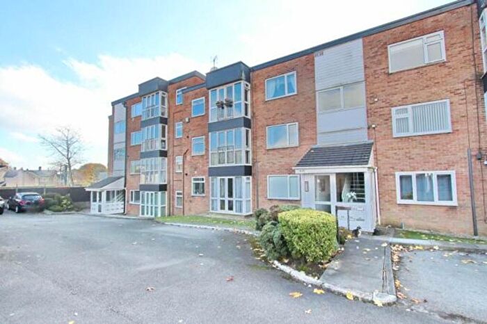 2 Bedroom Flat For Sale In Cross Street, Whitefield, M45