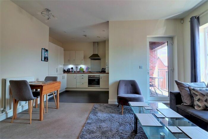 2 Bedroom Flat To Rent In Brunel Way, Bedhampton, Havant, PO9