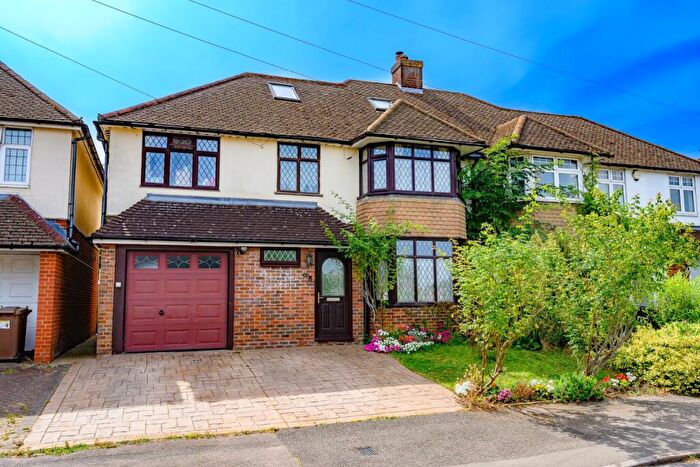 4 Bedroom Semi-Detached House For Sale In Cannon Lane, Luton, Bedfordshire, LU2