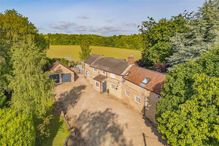 5 Bedroom Detached House For Sale In Kettering Road, Weldon, Northamptonshire, NN17