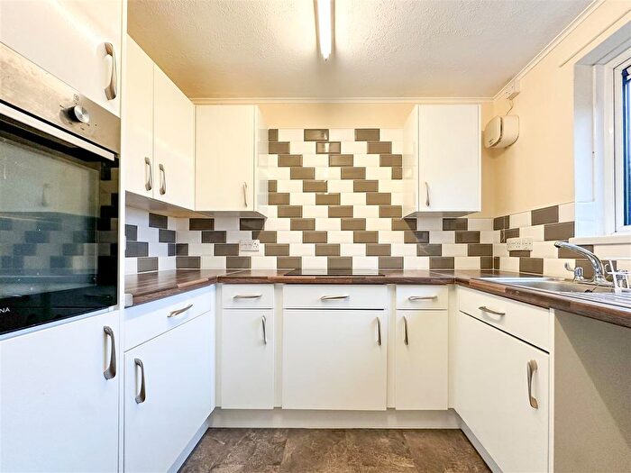 2 Bedroom Bungalow For Sale In Penbothidno, Constantine, Falmouth, TR11