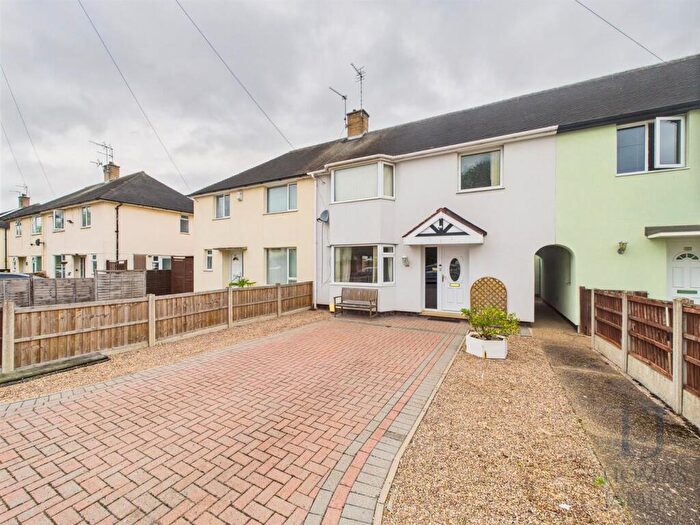 3 Bedroom Terraced House For Sale In Fergus Close, Nottingham, NG11