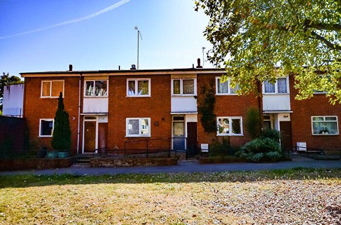 5 Bedroom House To Rent In Birchmore Walk, Highbury, N5