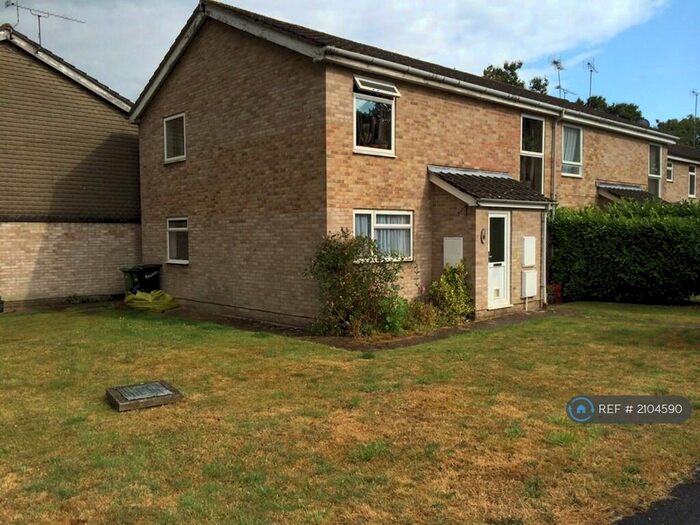 2 Bedroom Maisonette To Rent In Oxburgh Close, Eastleigh, SO50