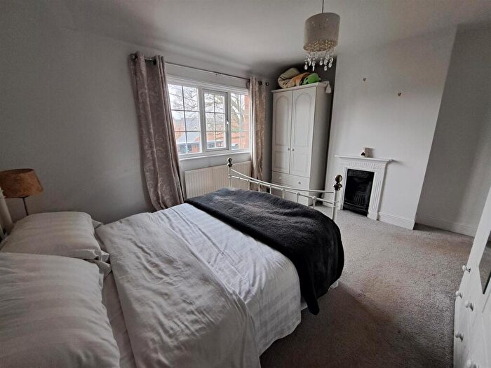2 Bedroom Cottage For Sale In Mill Lane, Kislingbury, NN7