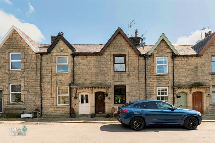 2 Bedroom Terraced House To Rent In Bright Street, Winewall, Colne, BB8