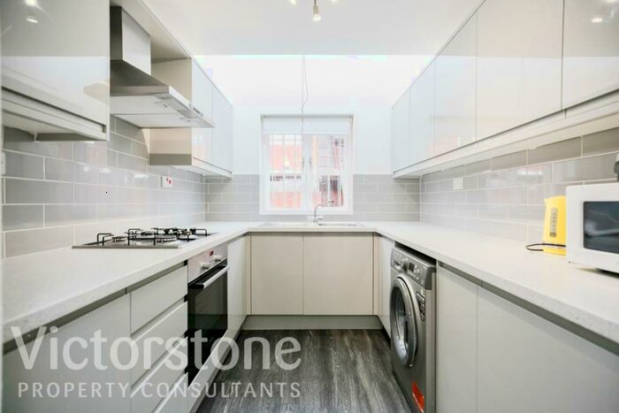 4 Bedroom Apartment To Rent In Oakshott Court, Polygon Road, Euston, London, NW1