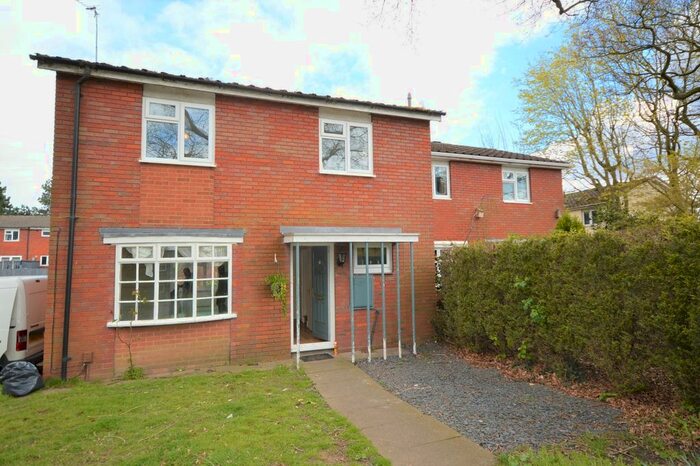 3 Bedroom Semi-Detached House To Rent In Fareham Crescent, Wolverhampton, West Midlands, WV4