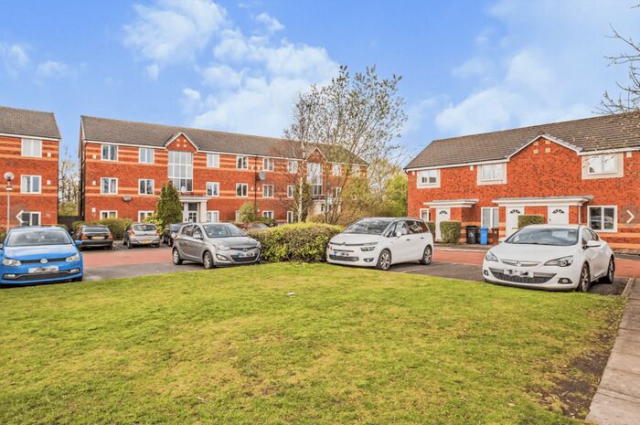 2 Bedroom Apartment To Rent In Velour Close, Trinity Riverside, Salford, M3