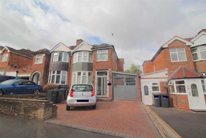 3 Bedroom Semi-Detached House For Sale In Warmington Road, Sheldon, Birmingham, B26