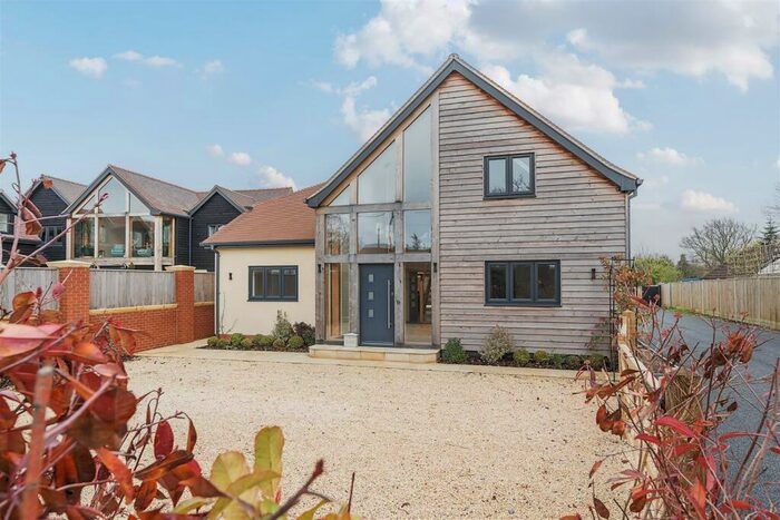 4 Bedroom House To Rent In Botley Road, Burridge, Southampton, SO31