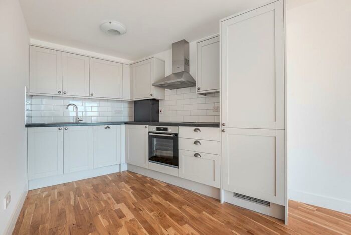 1 Bedroom Flat To Rent In Blackfen Road Sidcup, DA15