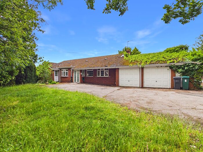 3 Bedroom Detached Bungalow For Sale In Walmley Ash Road, Walmley, Sutton Coldfield, B76