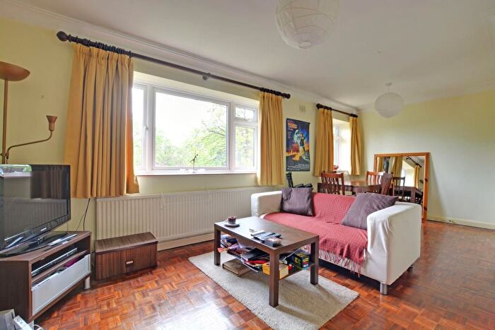 2 Bedroom Flat To Rent In The Fentons, Vanbrugh Park Road, Blackheath, SE3
