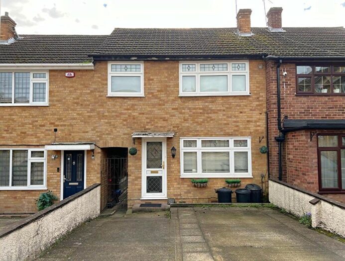 3 Bedroom Terraced House To Rent In Hale End, Romford, London, RM3