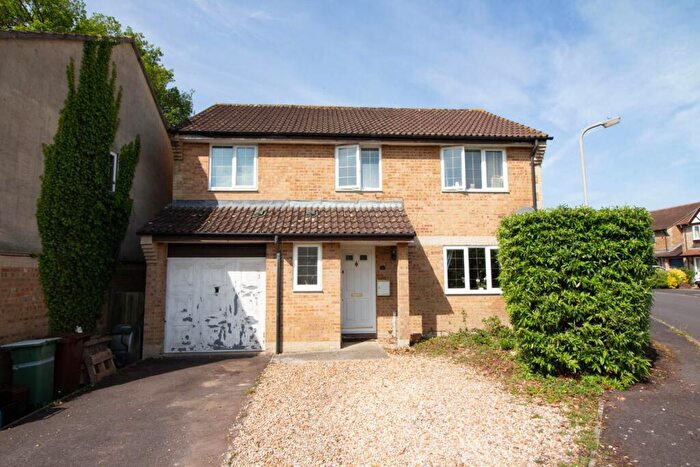 4 Bedroom Detached House For Sale In Magnolia Close, Frome, BA11