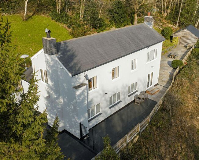 4 Bedroom Detached House For Sale In Aberdovey, LL35