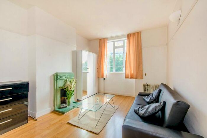 1 Bedroom Flat To Rent In Pentonville Road, Angel, London, N1