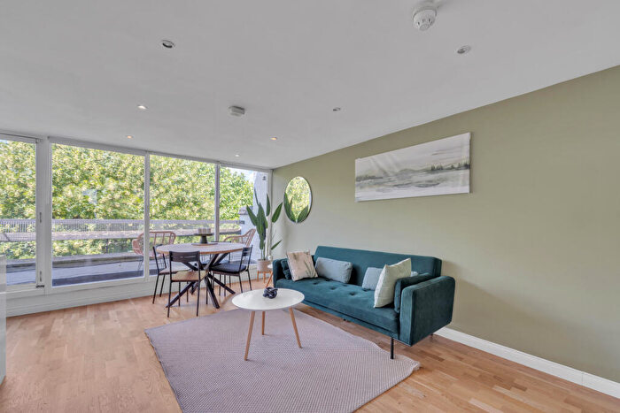 1 Bedroom Flat To Rent In Ainger Road, Primrose Hill, NW3